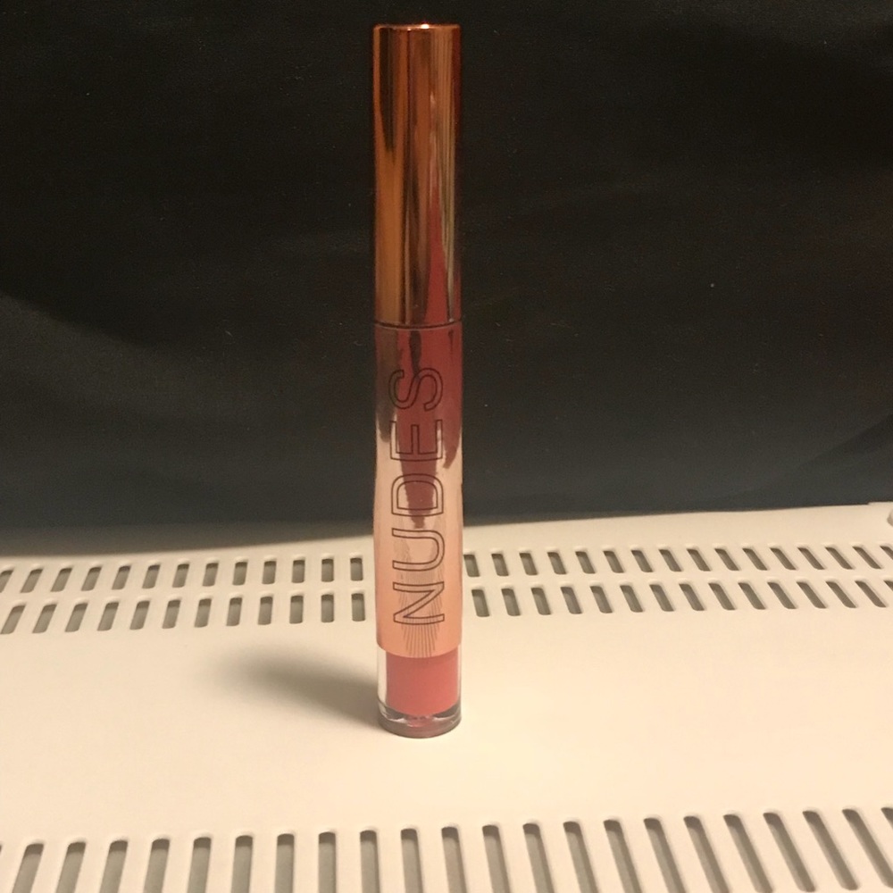 Lip gloss